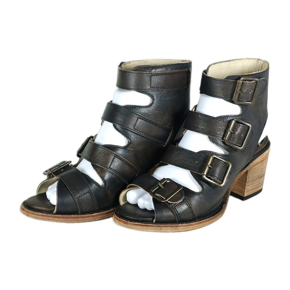 Freebird by Steven Quail Women's US7 Brown Distressed Leather Gladiator Sandals
